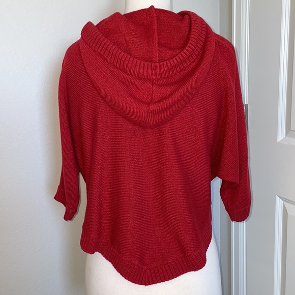 H&M DIVIDED hooded poncho 3/4 sleeve sweater in women’s size 2 - Picture 8 of 10